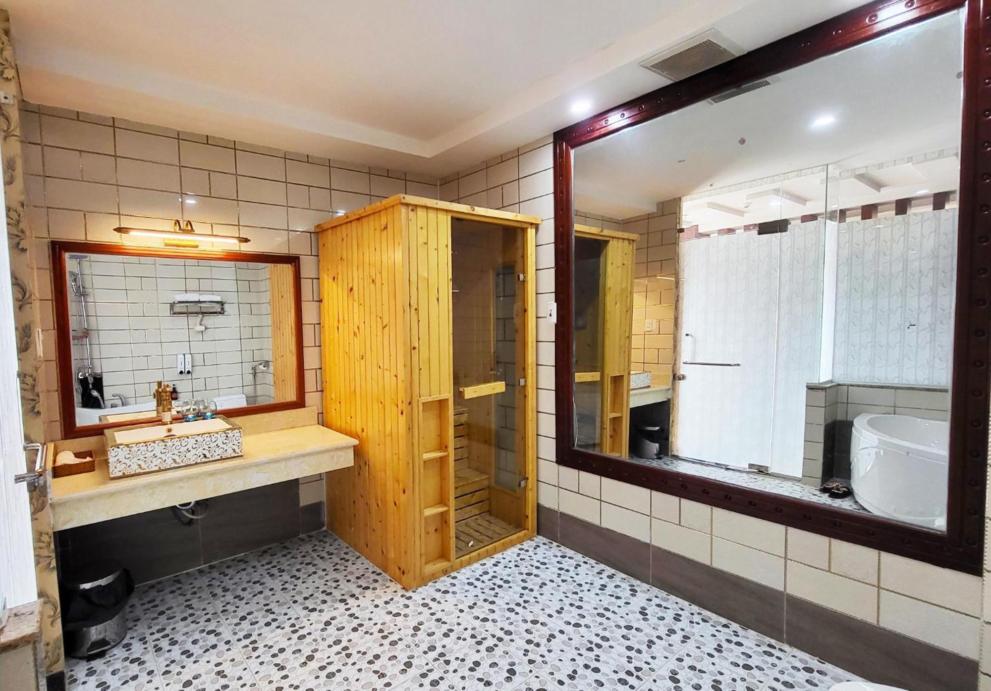 Hoang Son Hotel - Can Tho Exterior photo